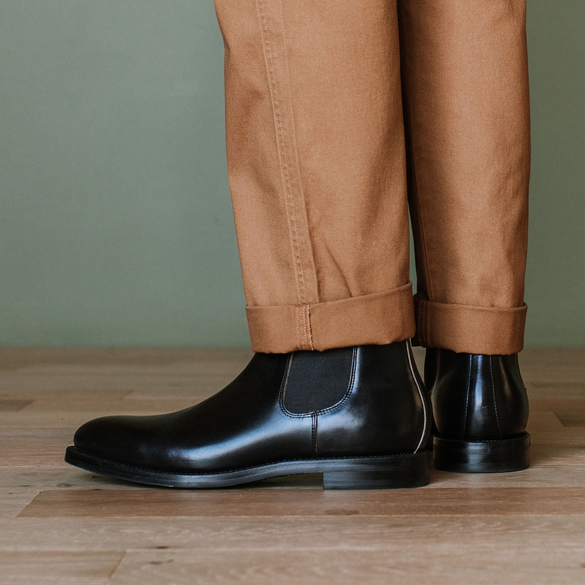 Black Chromexcel Chelsea Boot - Image 5