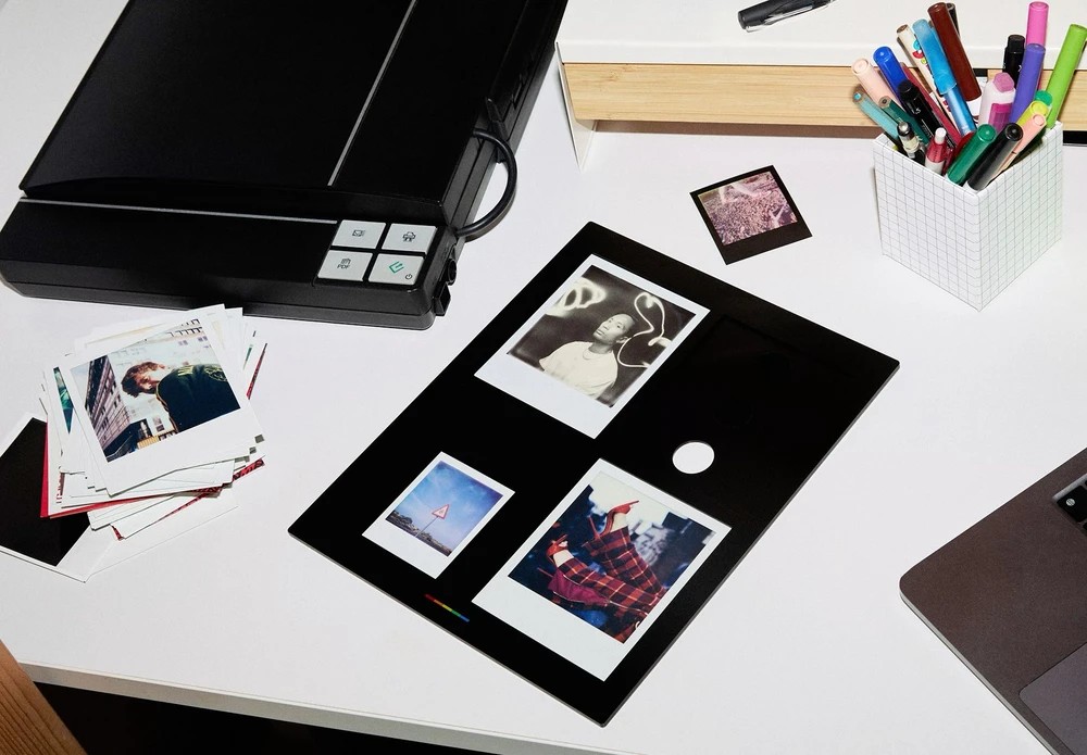 Polaroid Now+ Gen 3 - alternate view